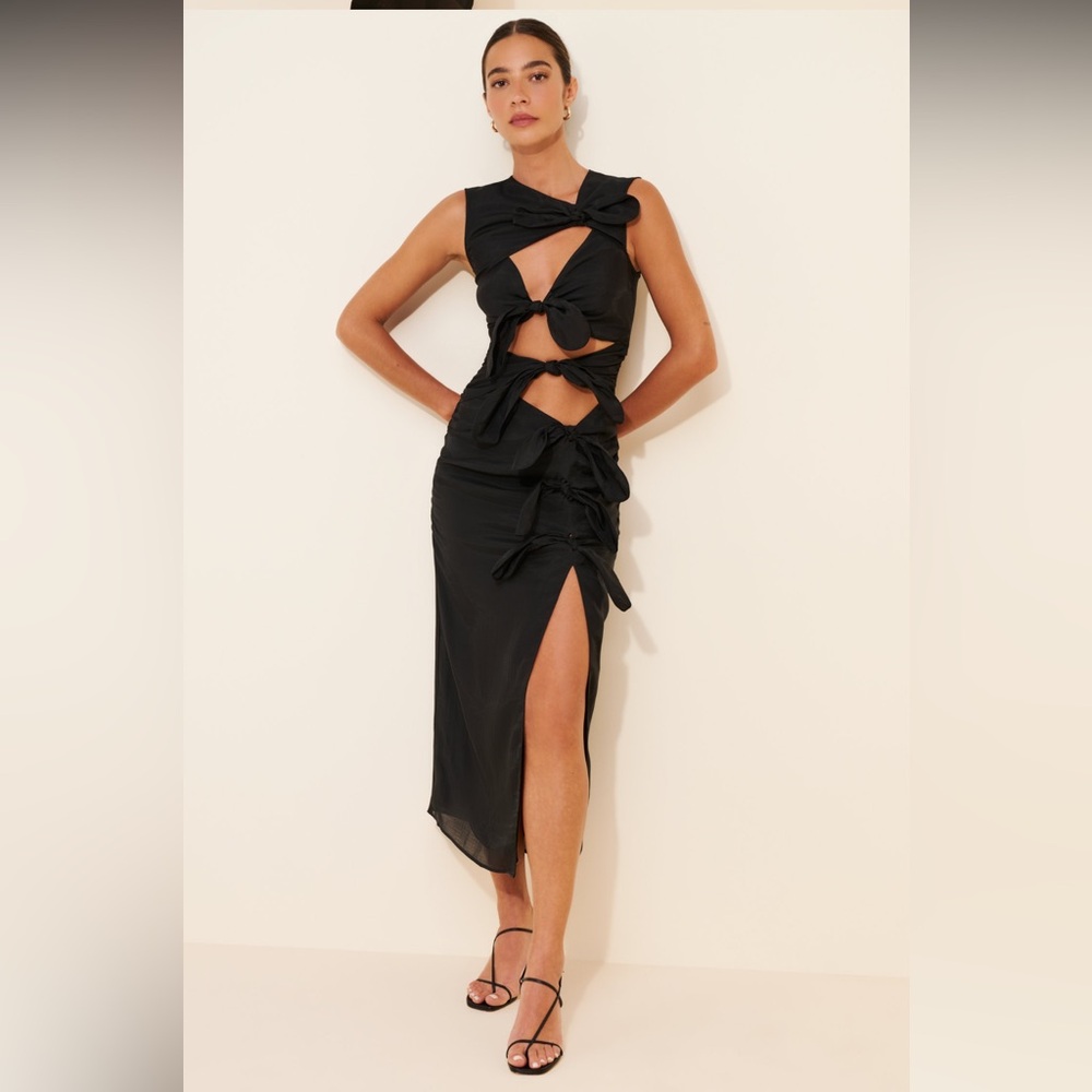 Chic Asymmetrical Black Dress